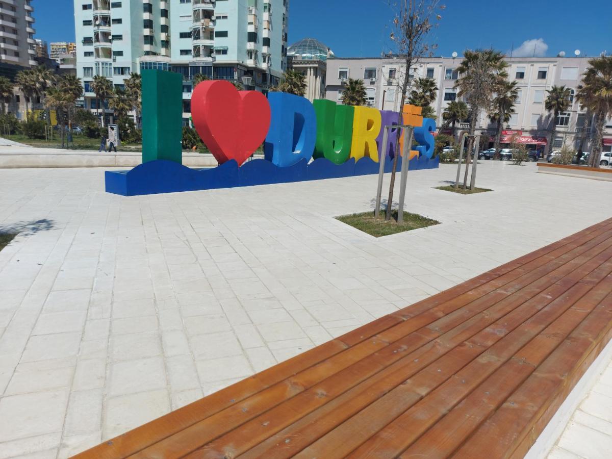 Bral 5 - Beachfront Apartamento Durrës